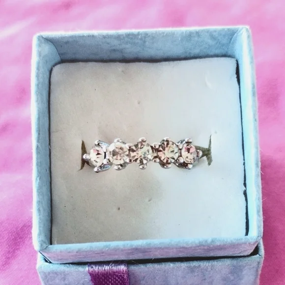 925 silver crystal CZ anniversary band - Picture 1 of 3